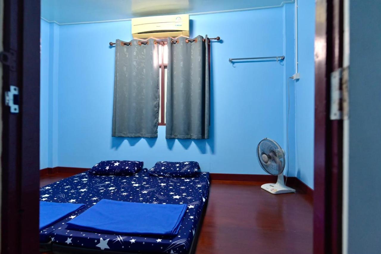 Rub Lom Chom Klong Homestay Чумпхон Экстерьер фото